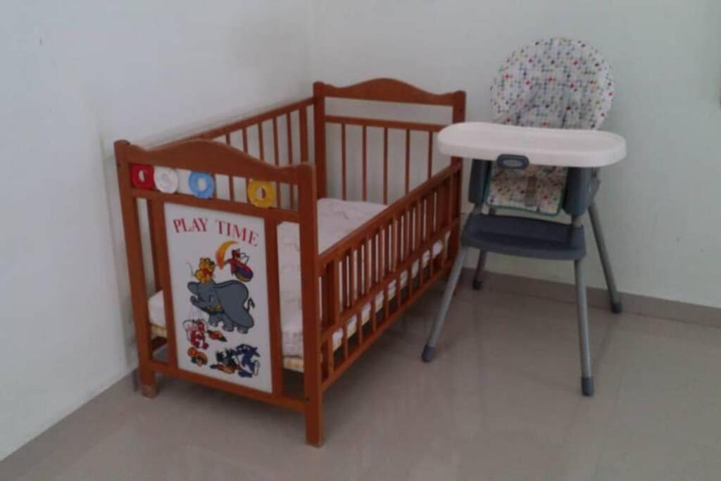 Terrace House Near Stulang Laut Ciq Midvalley Ksl For 7Pax Johor Bahru Eksteriør bilde