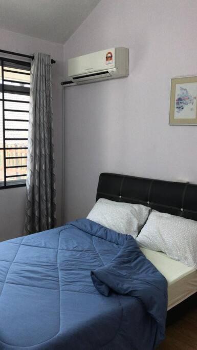 Terrace House Near Stulang Laut Ciq Midvalley Ksl For 7Pax Johor Bahru Eksteriør bilde