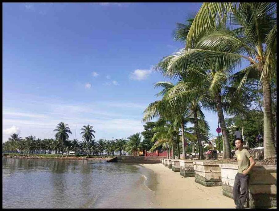 Terrace House Near Stulang Laut Ciq Midvalley Ksl For 7Pax Johor Bahru Eksteriør bilde